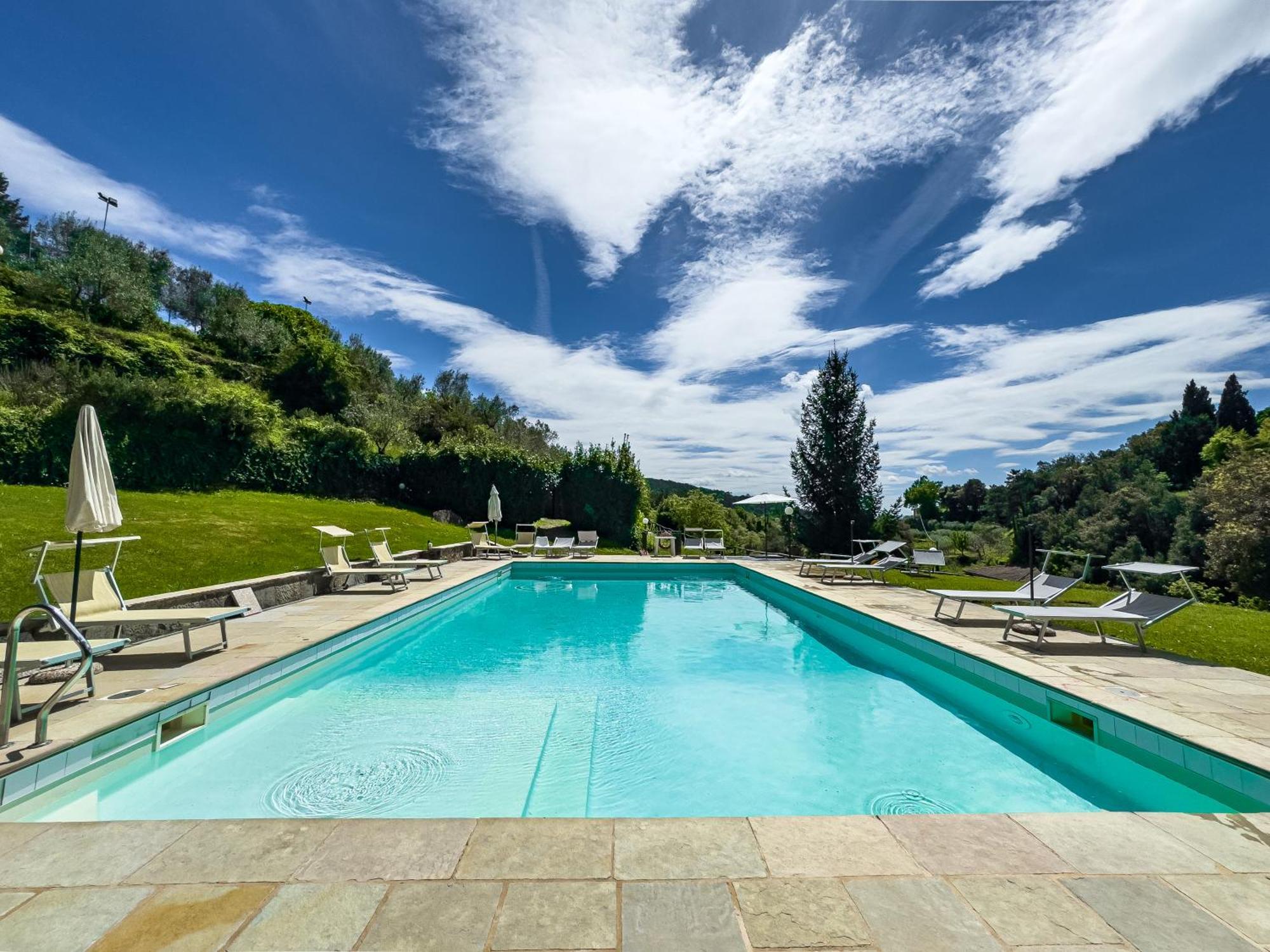 La Ferriera Exclusive Resort - Pool & Waterfall Loro Ciuffenna Eksteriør billede