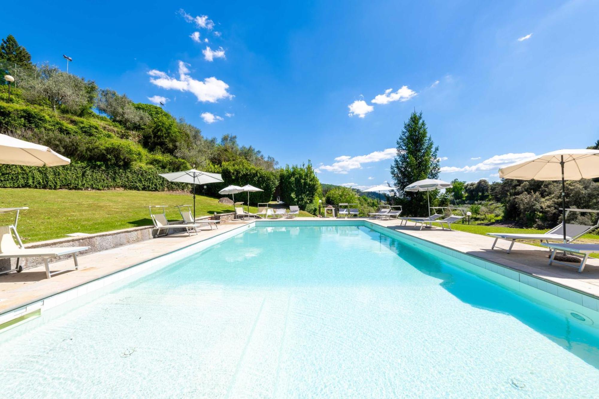 La Ferriera Exclusive Resort - Pool & Waterfall Loro Ciuffenna Eksteriør billede